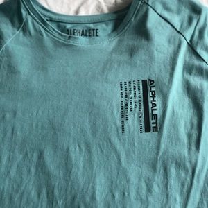 Alphalete t shirt
